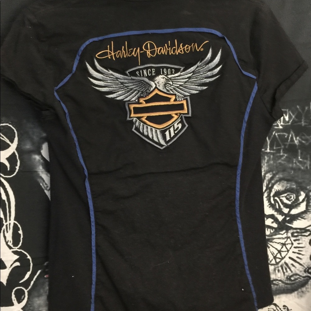 Medium Harley Davidson shirt